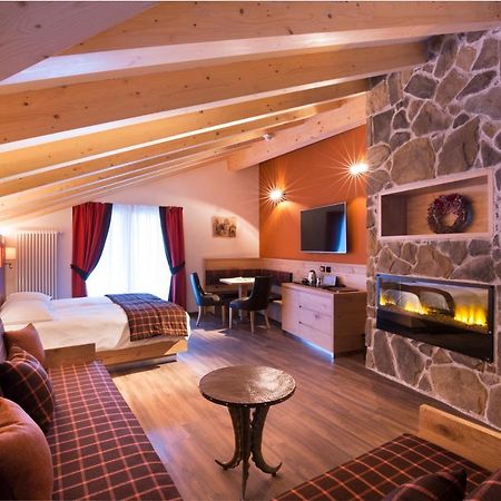 Chalet Marcora Campitello di Fassa Luaran gambar